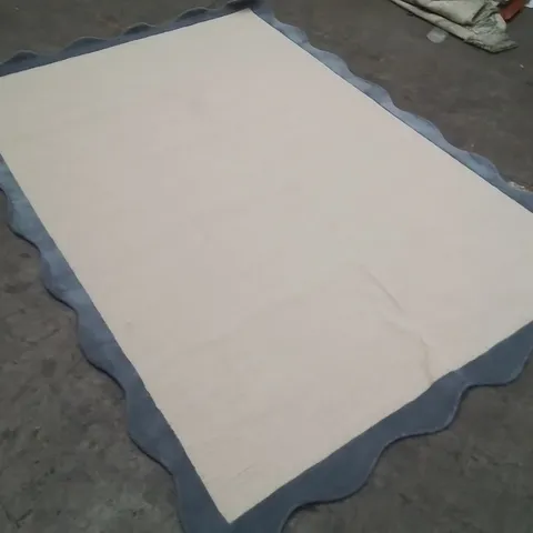 QUALITY DESIGNER AREA RUG - APPROXIMATELY 280X200CM