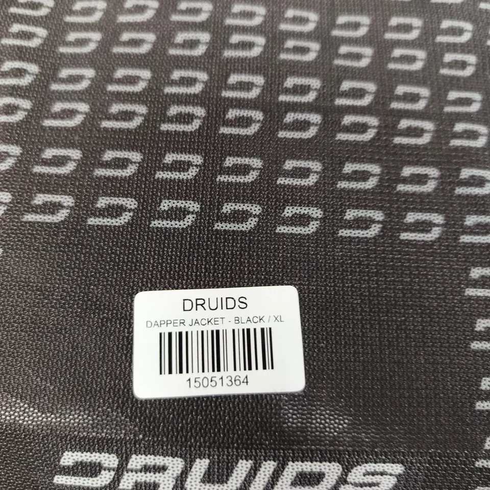 DRUIDS DAPPER JACKET – BLACK, UK XL