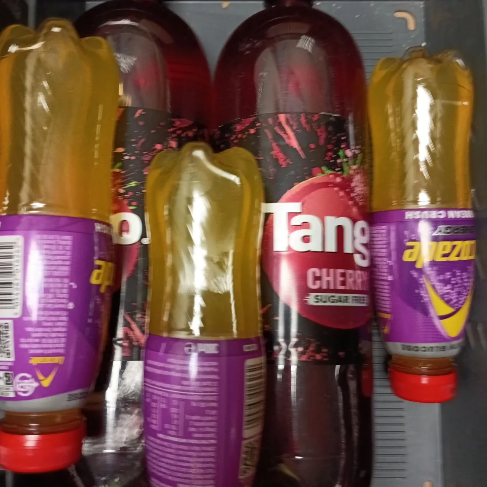 APPROXIMATELY 10 ASSORTED FOOD/DRINK PRODUCTS TO INCLUDE MCT OIL, ALMOND OIL, TANGO ETC 