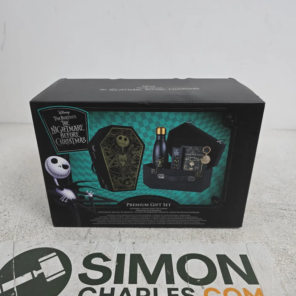DISNEY TIM BURTON'S THE NIGHTMARE BEFORE CHRISTMAS PREMIUM GIFT SET
