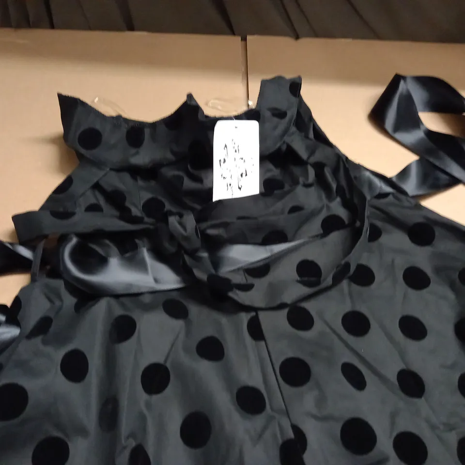 LOT OF 15 HEART AND ROSES POLKA DOT BLACK DRESSES IN 3 COLOURS - VARIOUS SIZES