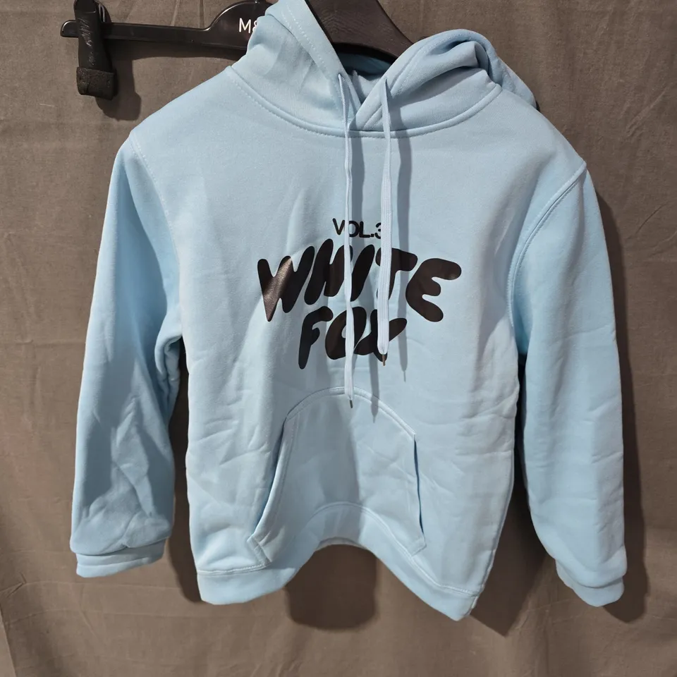 LIGHT BLUE WHITE FOX HOODIE WITH BLACK GRAPHIC PRINT