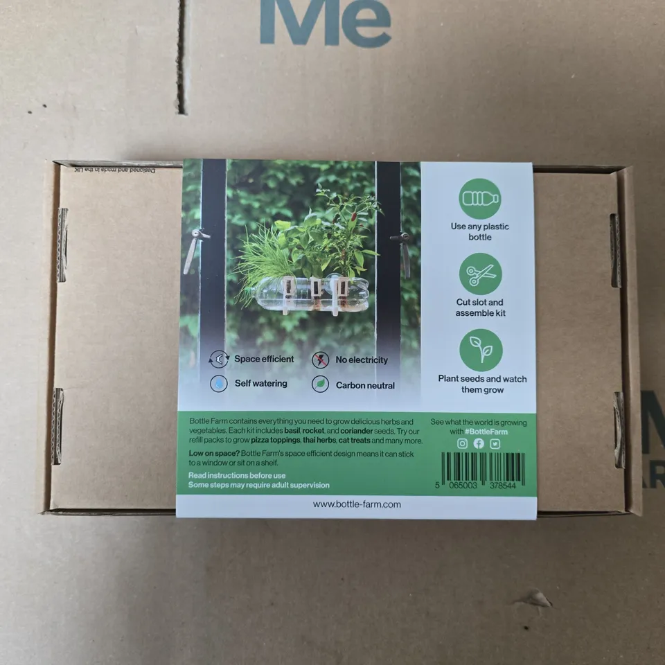 BOTTLE FARM GARDEN KIT – SELF-WATERING HERB PLANTER FOR WINDOWSILL (SEEDS INCLUDED)