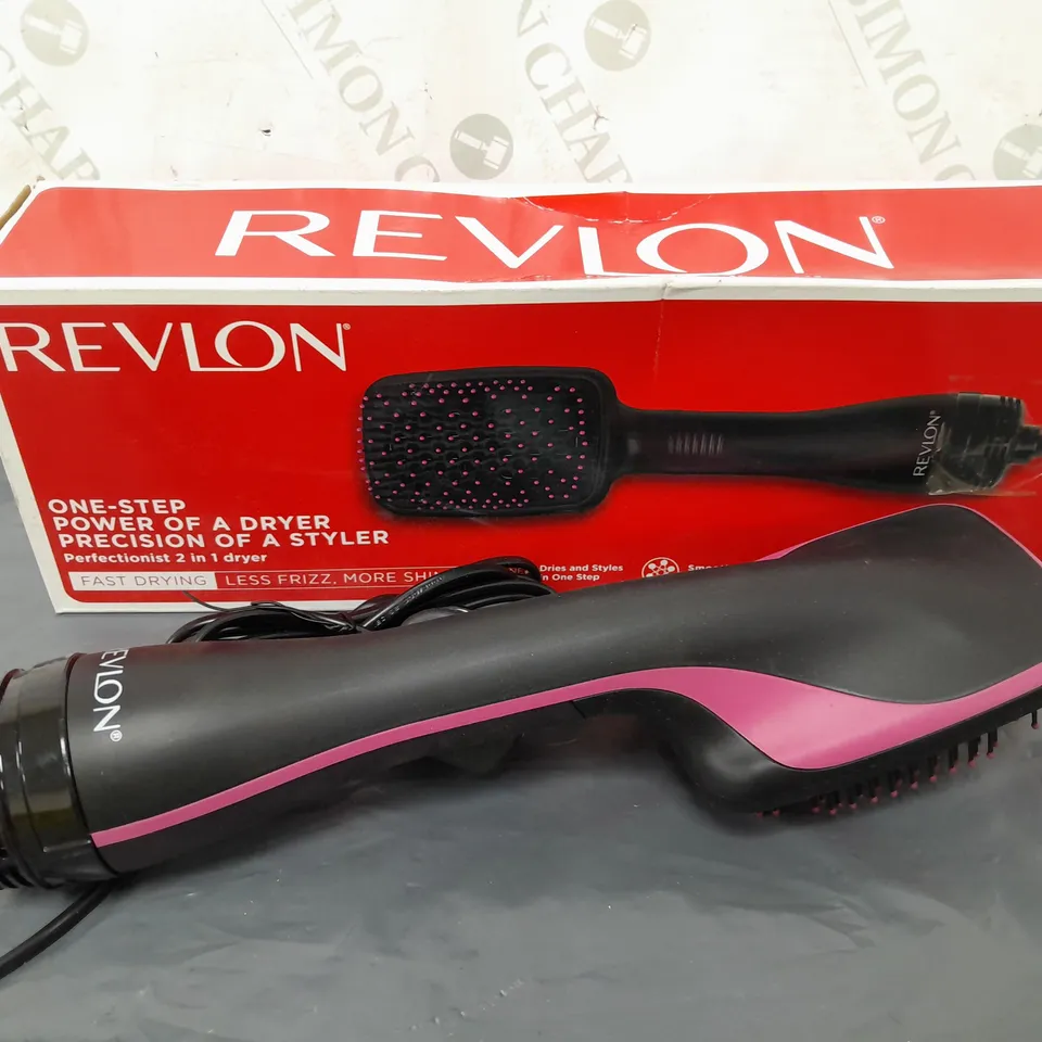 BOXED REVLON PERFECTIONIST 2-IN-1 LONISING PADDLE BRUSH HAIR DRYER 1000 W- BLACK