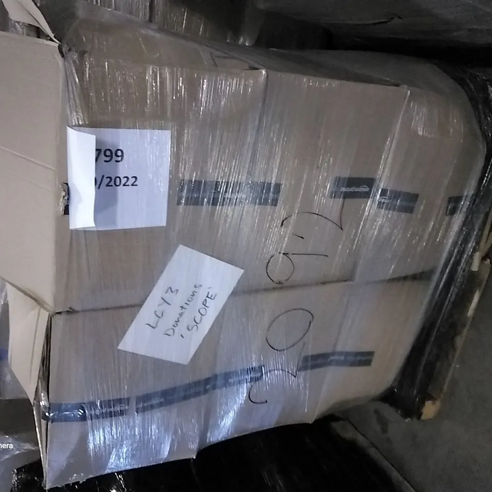 PALLET OF ASSORTED ITEMS TO INCLUDE JOYJOZ BATH TOYS, PURPLE TIGER BUBBLE TEA, SEA TEAM PINK STAR BAG, SEA TEAM BAGS WITH ZIPPERS, LITTLE MORE A5 DAILY DATED PLANNER YELLOW