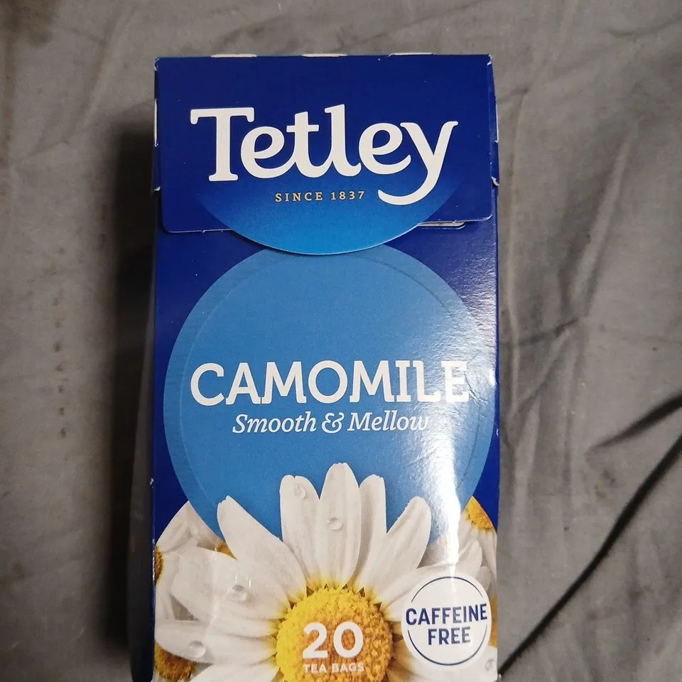 APPROXIMATELY 15 ASSORTED FOOD ITEMS INCLUDING LOR ESPRESSO CAPSULES , RASWMALAI DESSERT MIX AND TETLY CAMOMLIE TEA