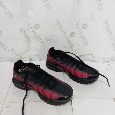 UNBOXED PAIR OF NIKE TN AIR UK 3.5 IN RED/BLUE