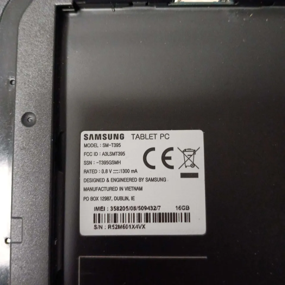 SAMSUNG GALAXY TAB A 8.0 SM-T395 TABLET PC – 16GB – CRACKED SCREEN