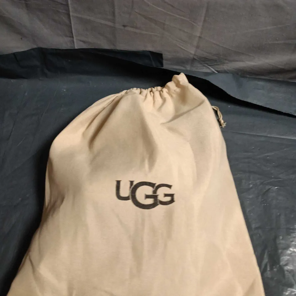 UGG SHEARLING SLIP-ON SLIPPERS – TAUP - SIZE UNSPECIFIED