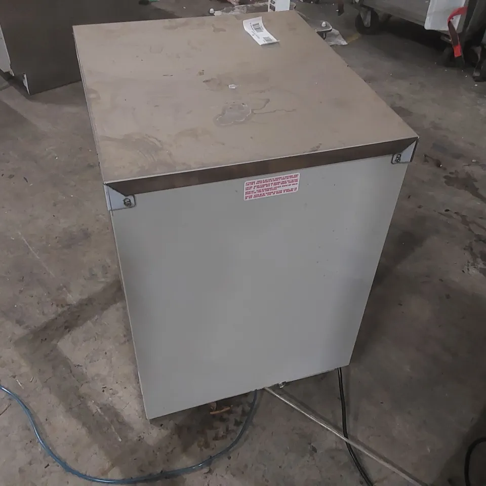 PRODIS E40 HEAVY DUTY COMMERCIAL GLASS WASHER