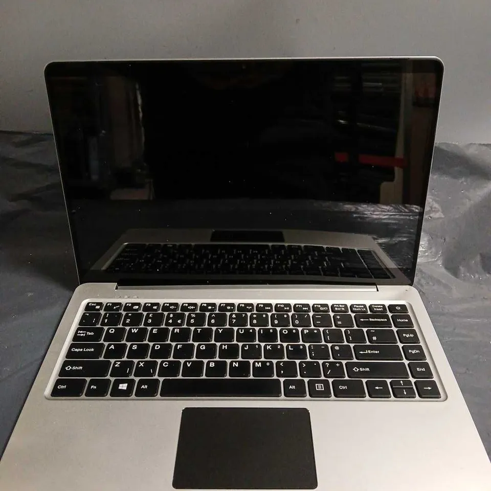 UNBRANDED G1417 BRUSH SILVER LAPTOP 