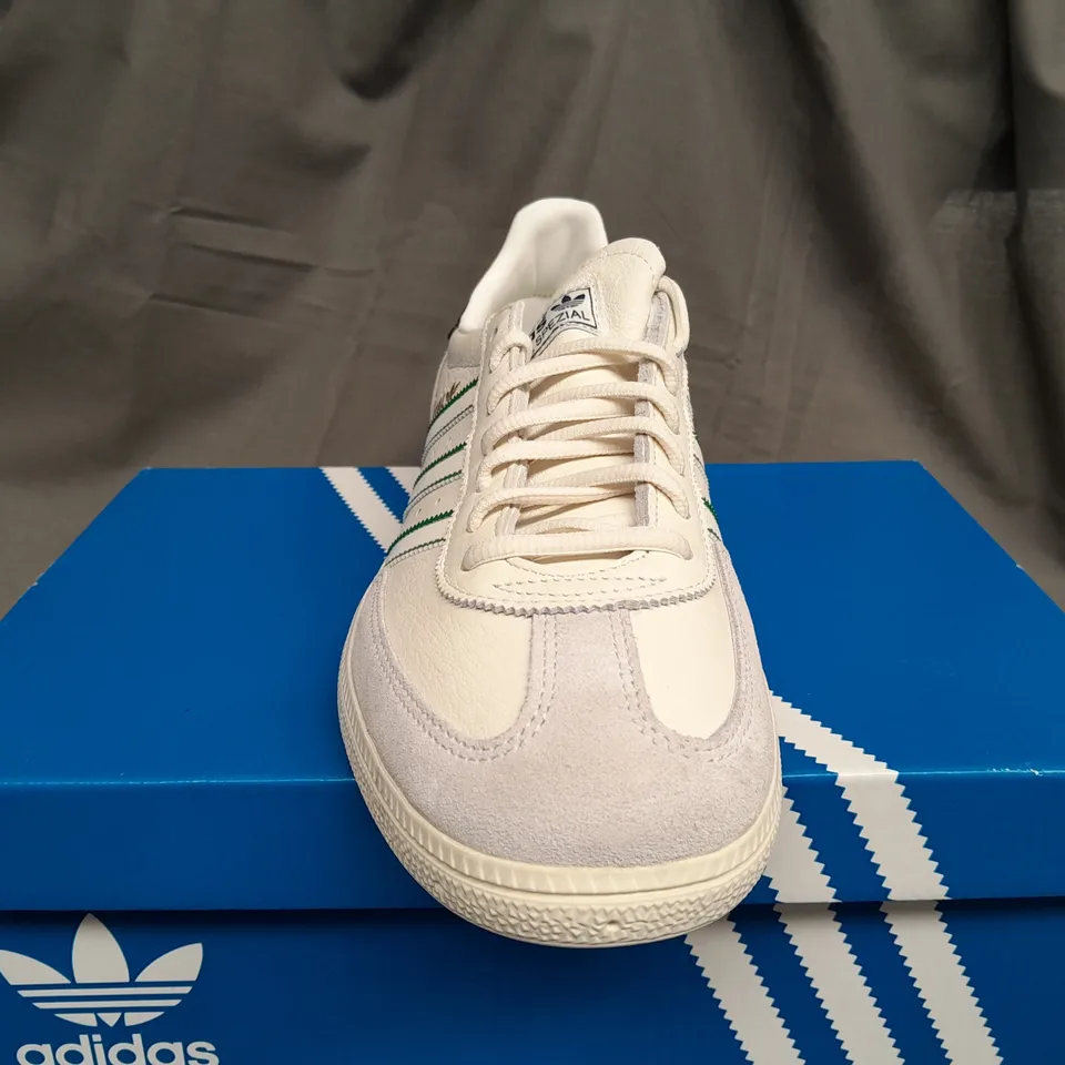 BOXED ADIDAS HANDBALL SPEZIAL IN WHITE - UK 10 1/2