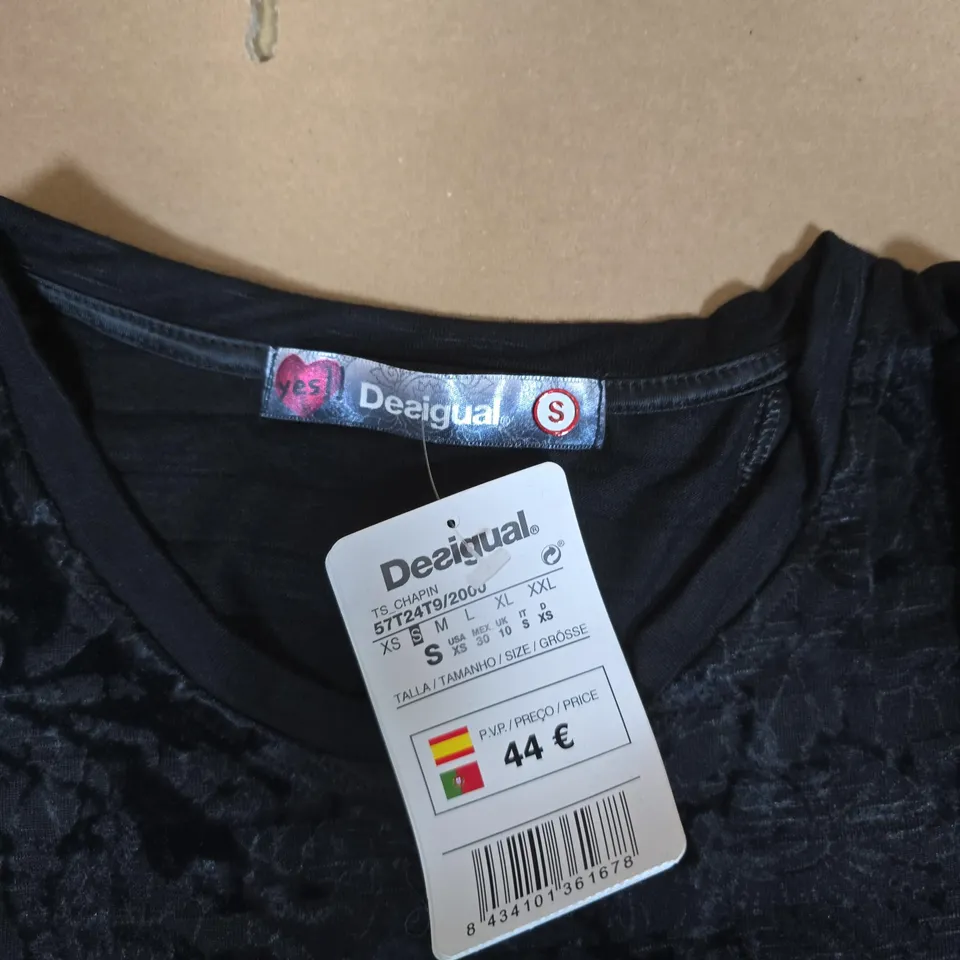 DESIGUAL WOMEN'S BLACK VELOUR FLORAL TOP - UK SIZE S (EU S)