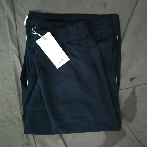 MANGO 312 WOMAN PANTS IN NAVY SIZE MEDIUM