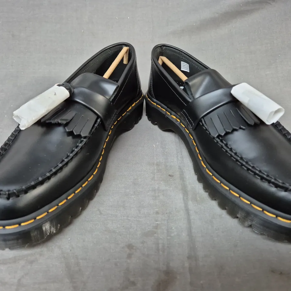 BOXED PAIR OF DR MARTENS ADRIAN BEX SHOES IN BLACK UK SIZE 10