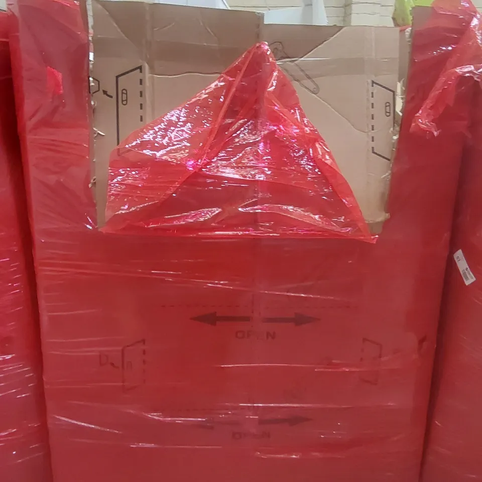 PALLET CONTAINING A LARGE QUANTITY OF ASSORTED ITEMS INCLUDING: PORTABLE CABINET, SOLAR BATTERY CHARGER, EXERCISE ROLLER ECT