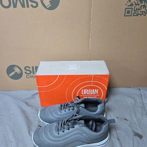 URBAN JACKS GREY RUNNING SHOES – UK 9.5 (US 10)