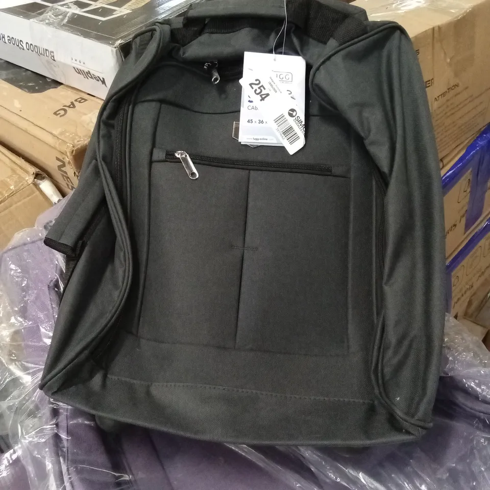 LUGG SOFT CABIN BAG - 45x36x20cm