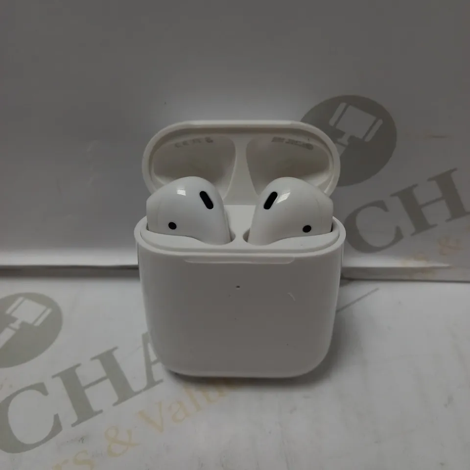 APPLE AIRPODS A1938