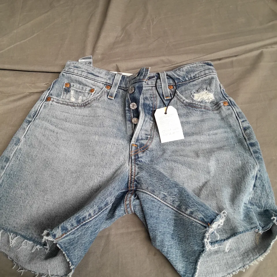 LEVI 501 SHORTS 25