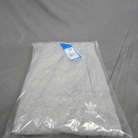 SEALED ADIDAS ORIGINAL FLEECED TRACKSUIT BOTTOMS SIZE M