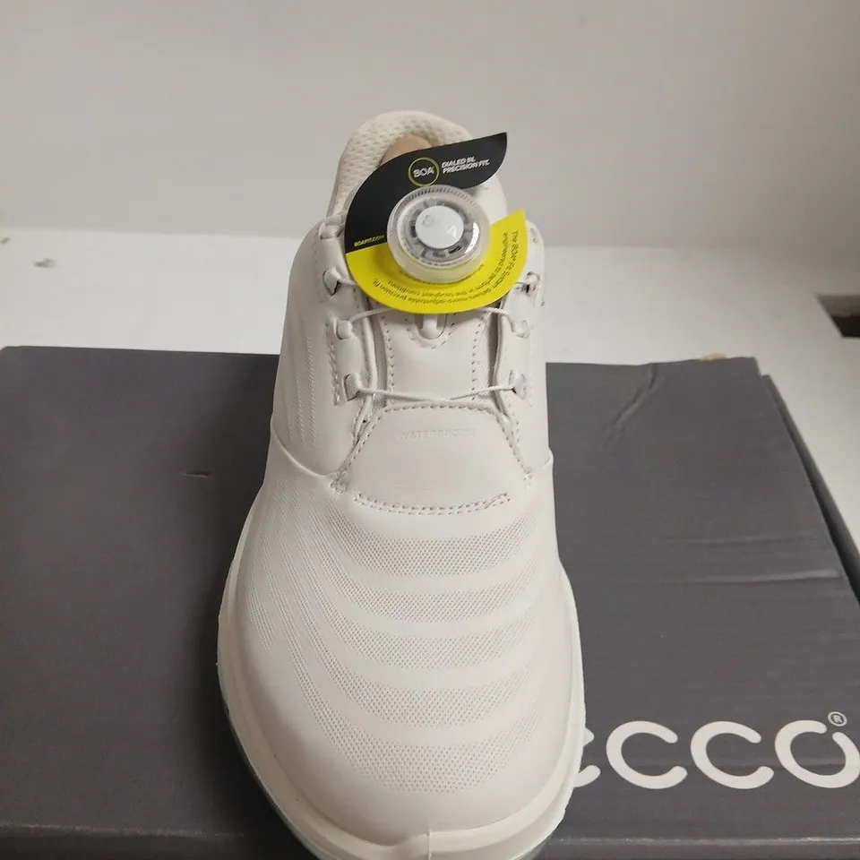 BOXED PAIR OF ECCO W GOLF LT1 WOMEN'S WHITE GOLF SHOES – UK 4.5