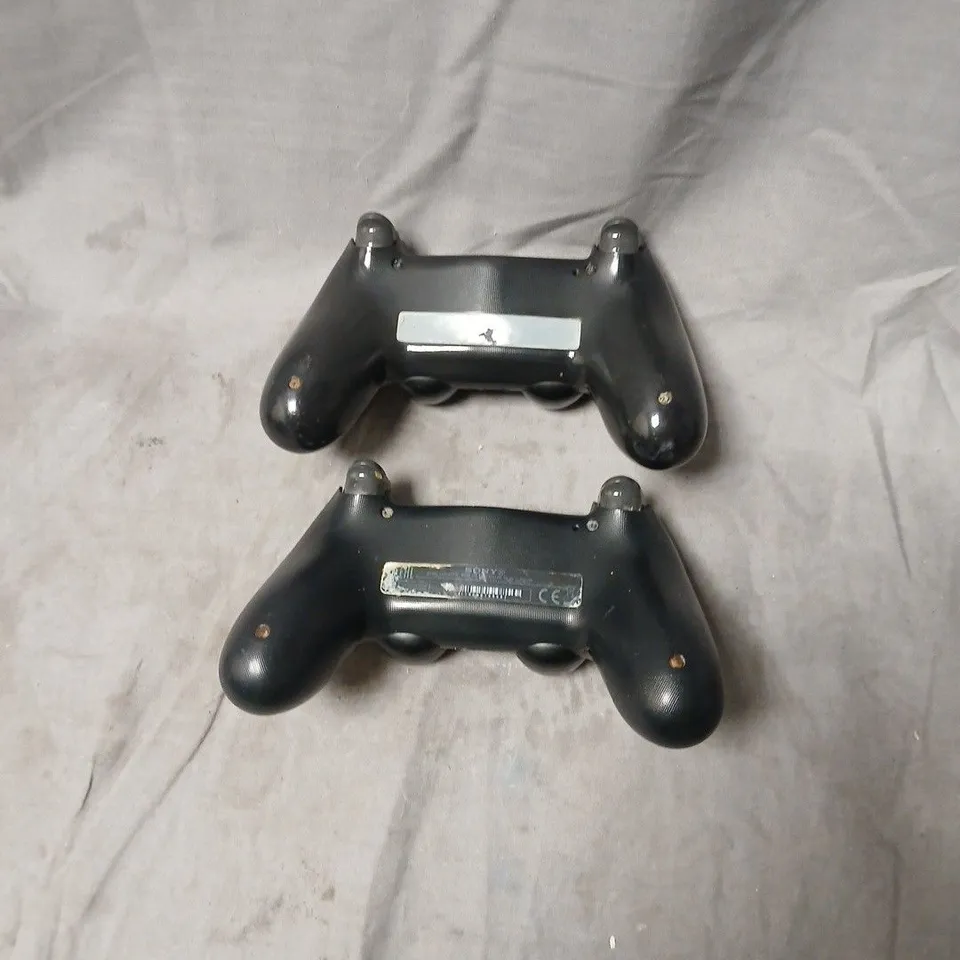 SONY PLAYSTATION 4 DUALSHOCK CONTROLLERS – BLACK (SET OF 2)
