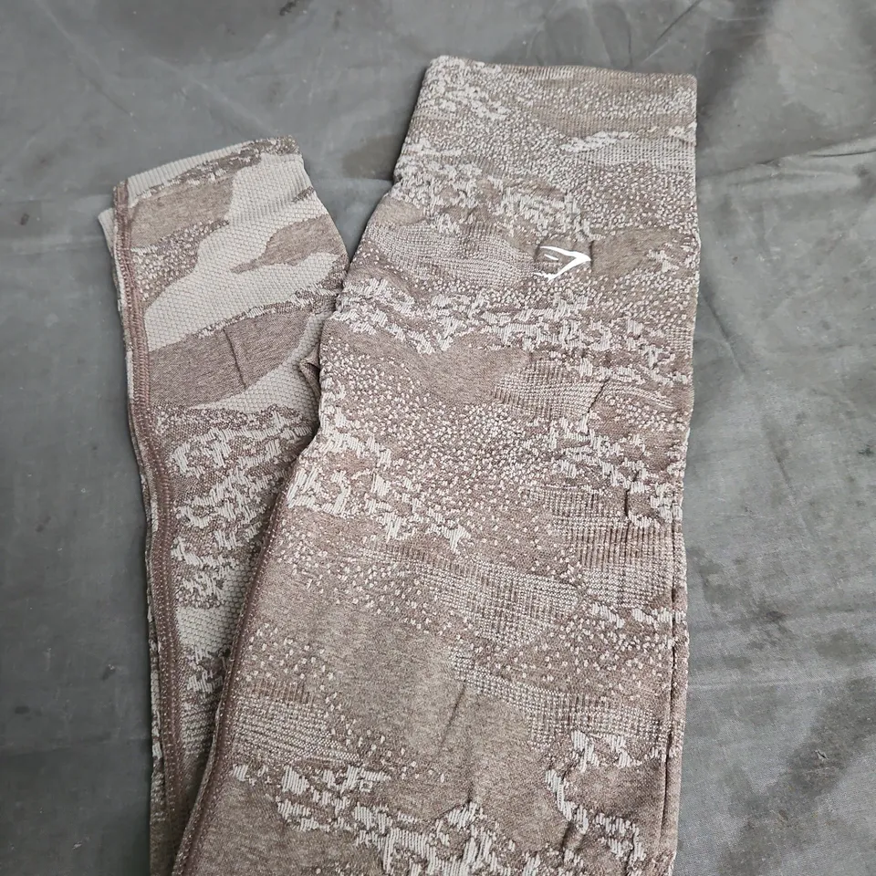 GYMSHARK ADAPI CAMO SEAMLESS LEGGINGS – XS