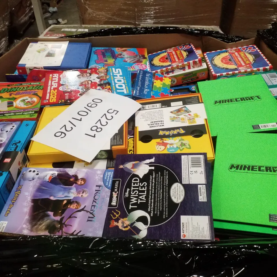 PALLET CONTAINING ASSORTED CHILDRENS BOOKS & ACTIVITY TINS