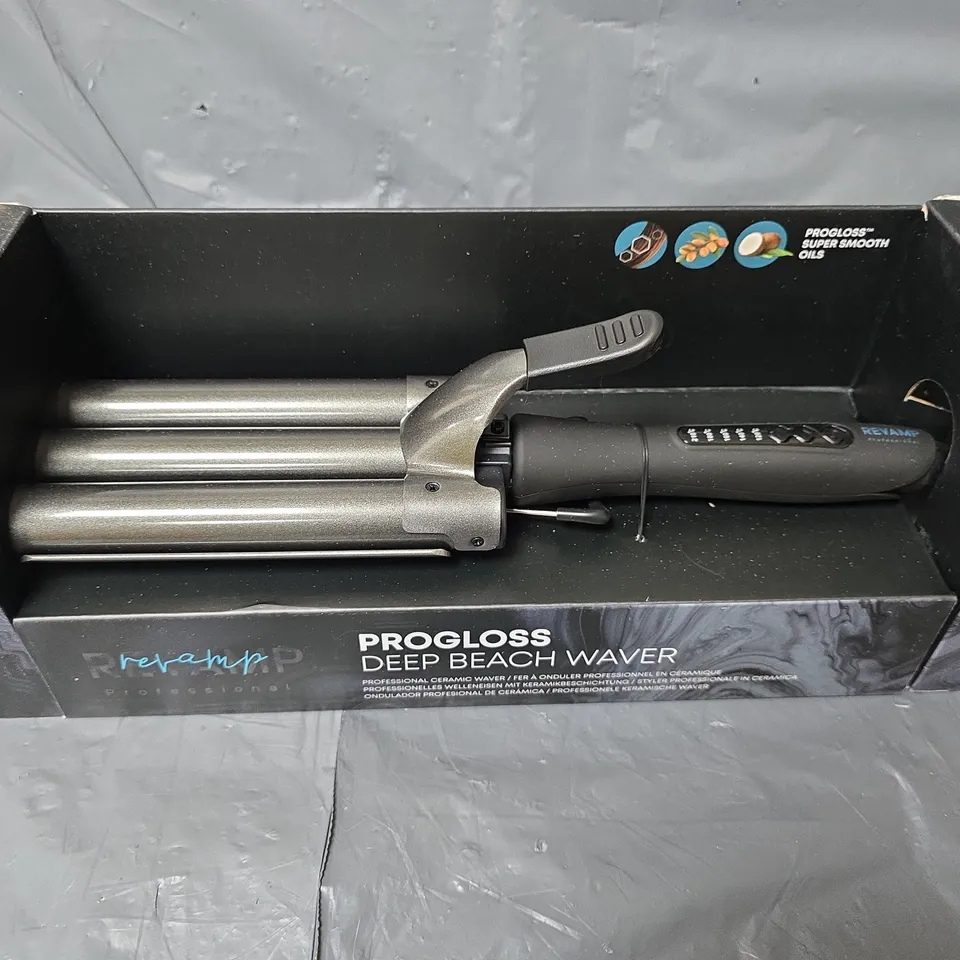 BOXED REVAMP PROGLOSS DEEP BEACH WAVER WV-2000