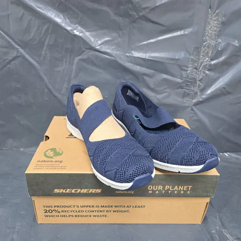 SKECHERS OUR PLANET BE COOL TRAINERS NAVY SIZE 6