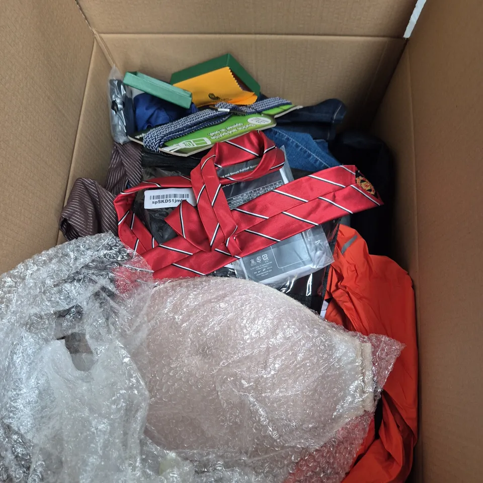 APPROXIMATELY 25 ASSORTED CLOTHING AND FASHION PRODUCTS IN VARIOUS STYLES AND SIZES - COLLECTION ONLY