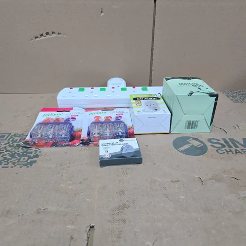 TOTE OF APPROXIMATELY 20 ASSORTED HOUSEHOLD ITEMS TO INCLUDE FRAGRANCE REFILLS, CO ALARM, MATCHA LATTE MUG, VIBRATION ALARM ETC