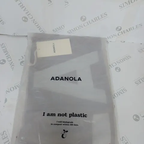 BAGGED ADANOLA BLANKET SCARF