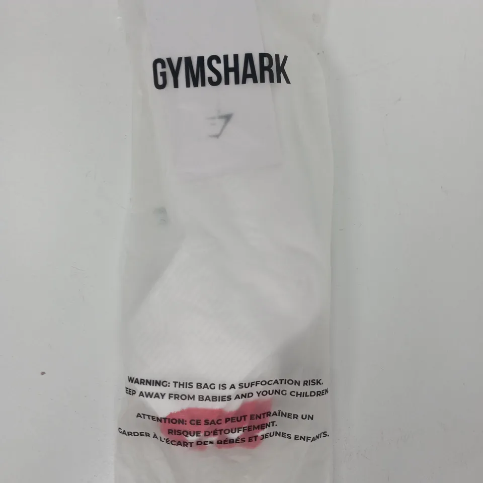 BAGGED GYMSHARK HEART GRAPHIC MIDI SOCKS 3-PACK IN WHITE SIZE MEDIUM