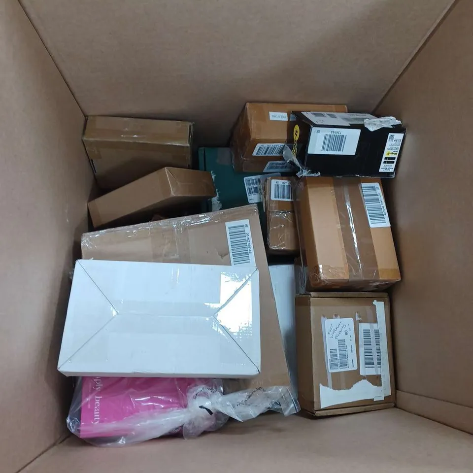 APPROXIMATELY 25 HOME AND BEAUTY PRODUCTS TO INCLUDE SKIN CARE AND ICEPACKS