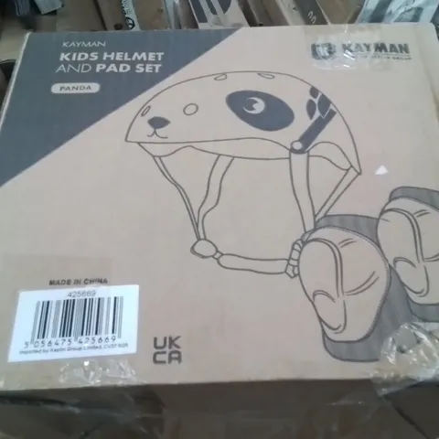 BOXED KAYMAN KIDS HELMET AND PAD SET