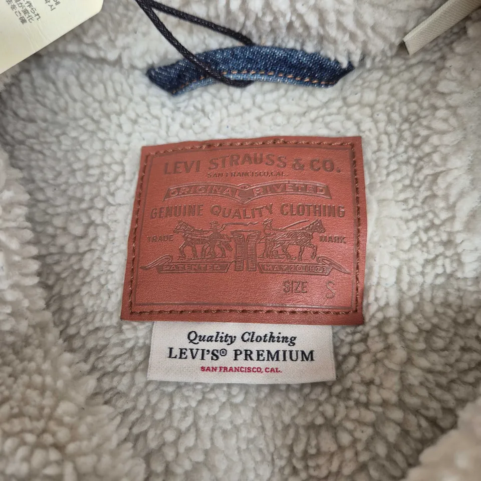 LEVI'S PREMIUM DENIM JACKET WITH SHERPA LINING SIZE S