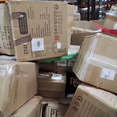 PALLET CONTAINING VARIOUS ASSORTED BOXED HOUSEHOLD ITEMS TO INCLUDE: PORTABLE CLOSETS, OFFICE CHAIR, AIR FRYER, PET BED AND LOTS MORE UNMARKED BOXED ITEMS