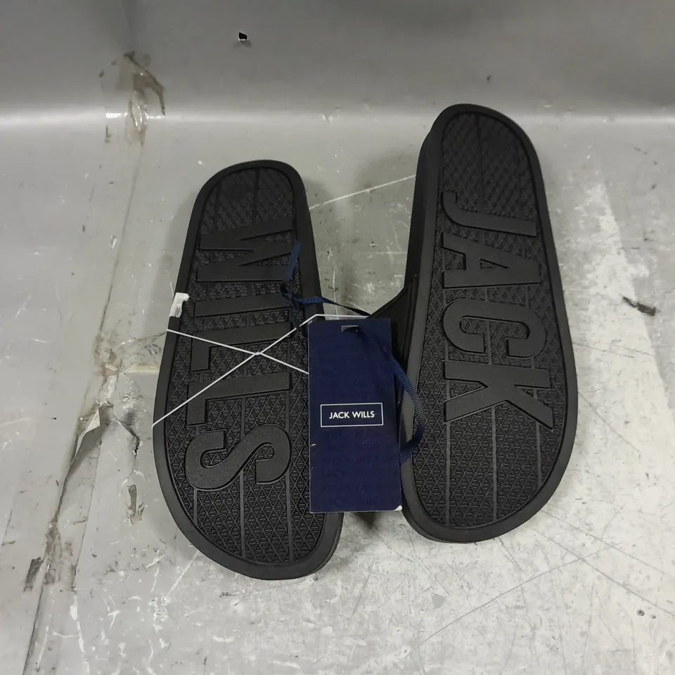 UNBOXED PAIR OF JACK WILLS LOGO SLIDER BLACK SIZE 9 
