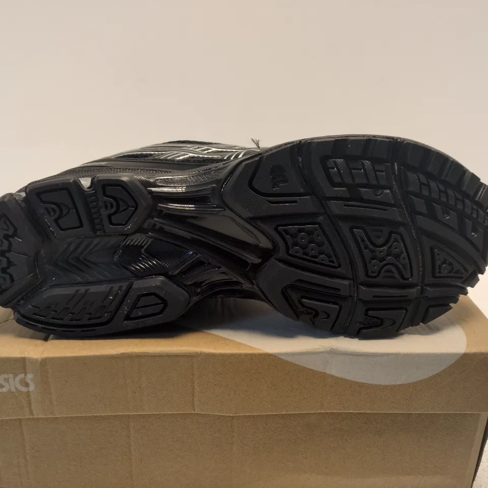 BOXED PAIR OF ASICS GEL-KAYANO 14 MEN'S RUNNING SHOES – BLACK, UK 9 