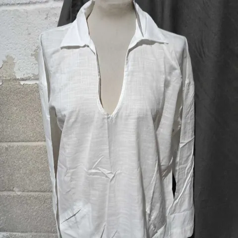 SEAFOLLY AUSTRALIA WHITE WOMEN'S BEACH SHIRT – LOOSE-FIT, COLLARED WITH DEEP V-NECK - SIZE S