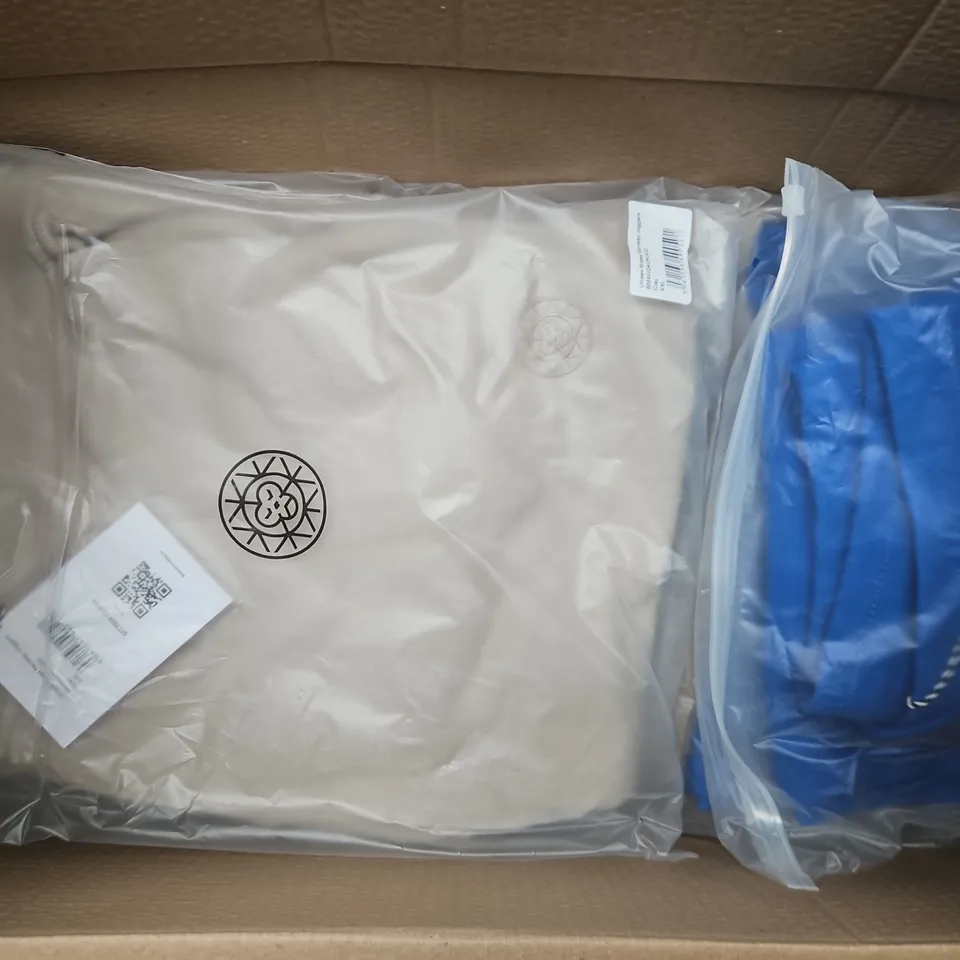 APPROXIMATELY 20 ASSORTED BAGGED UNISEX BRASS MONKEY JOGGERS IN VARIOUS SIZES TO INCLUDE COLOURS SUCH AS CORAL, CLAY, BLUE, ETC