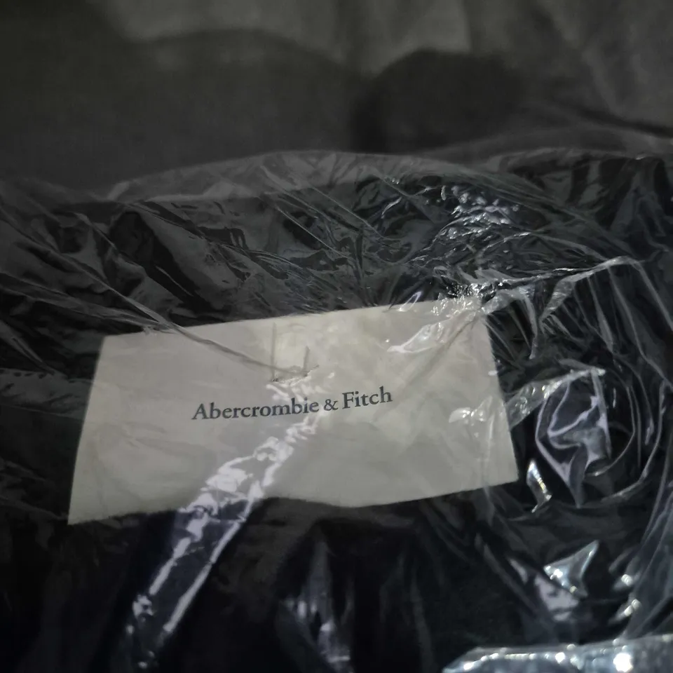 ABERCROMBIE & FITCH BLACK JOGGERS, UK XL LONG (US X-LARGE LONG)