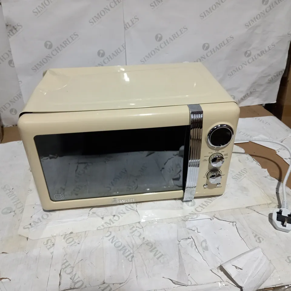 SWAN RETRO 800W MICROWAVE - CREAM