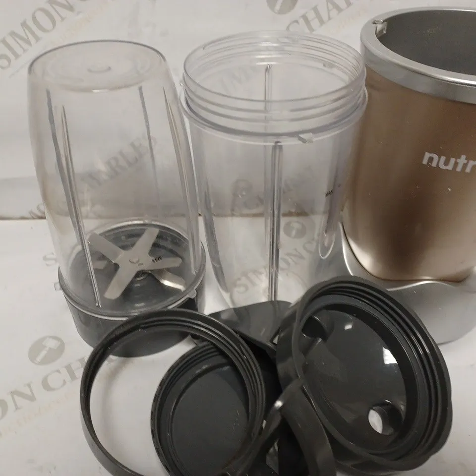NUTRIBULLET 900W BLENDER CHAMPAGNE MULTI-FUNCTION SMOOTHIE MAKER