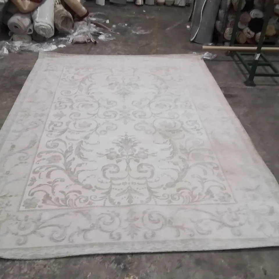 QUALITY DESIGNER AREA RUG - APPROXIMATELY 340X250