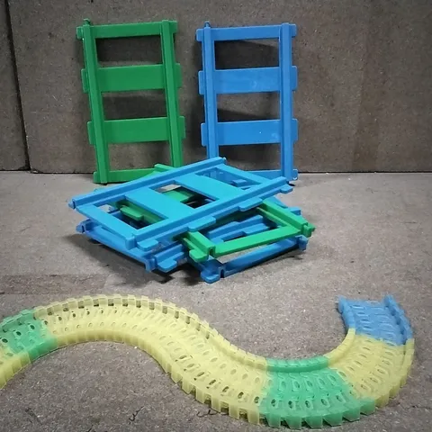 BOX CONTAINING CHILDREN'S TOY'S