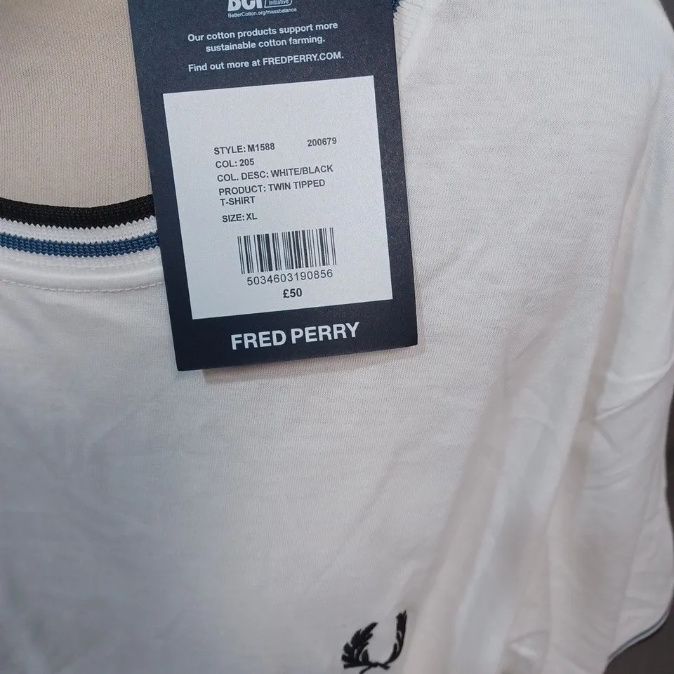 FRED PERRY TWIN TIPPED T-SHIRT - XL