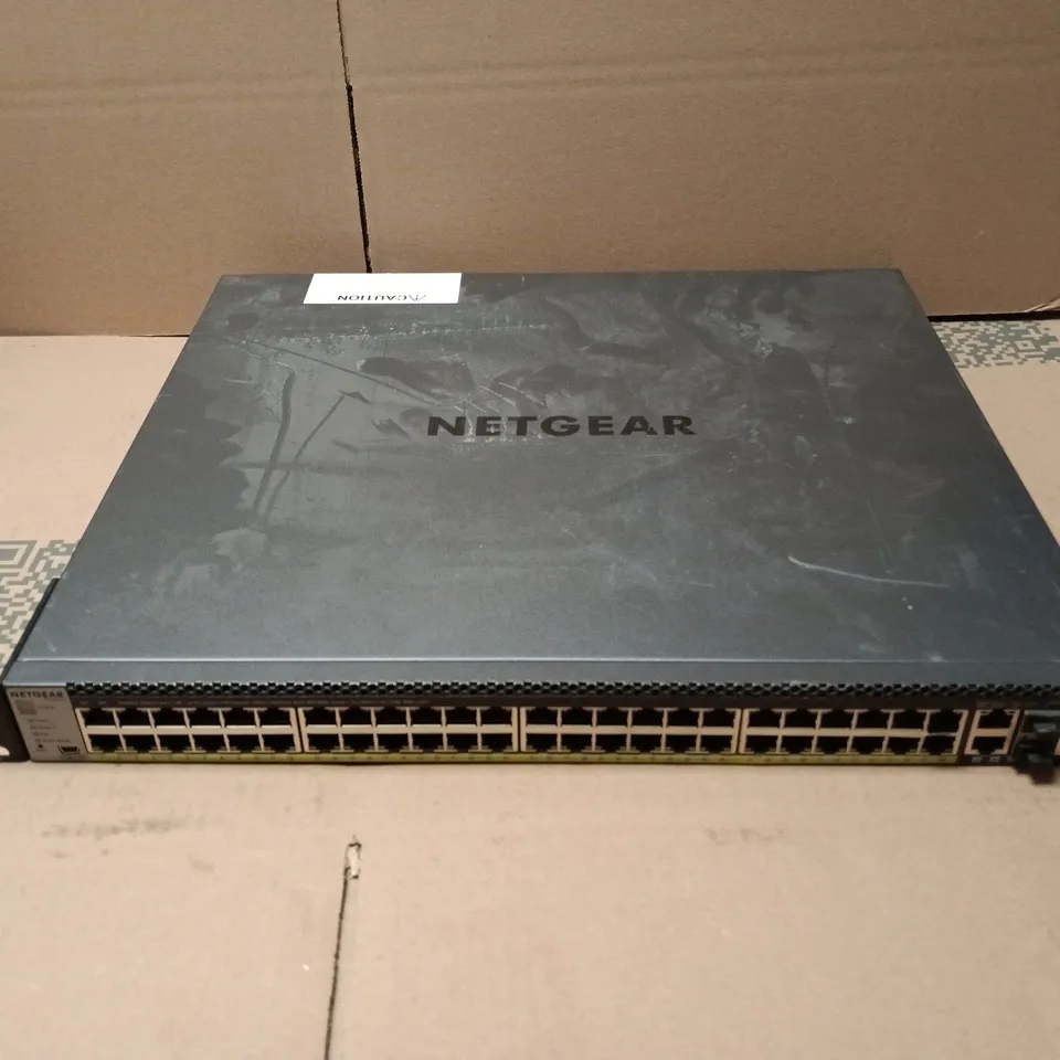NETGEAR PROSAFE M4300-52G-POE+ SWITCH